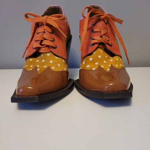 Fluevog Signature Dali Contrast Lace Up Shoes, VGUC, size 9 - Picture 3 of 13